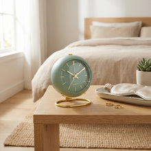 Silent Non-Ticking Retro Alarm Clock with Night Light – view 3