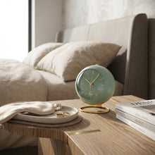 Silent Non-Ticking Retro Alarm Clock with Night Light – view 2