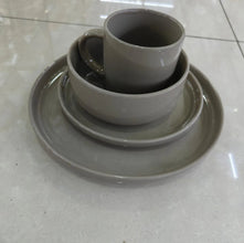 24 pcs ceramic dinner set shown from another angle (Ceramic)