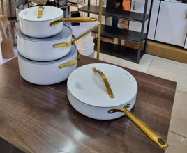 UAKEEN CERAMIC Cookware set shown from another angle (Ceramic)