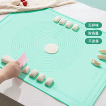 Non-stick Silicone Kneading Mat shown from another angle (Silicone)