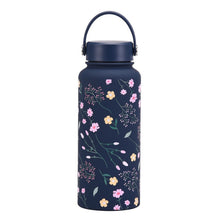 Quality Vacuum Insulated Water Bottle shown from another angle (Food Storage Containers)